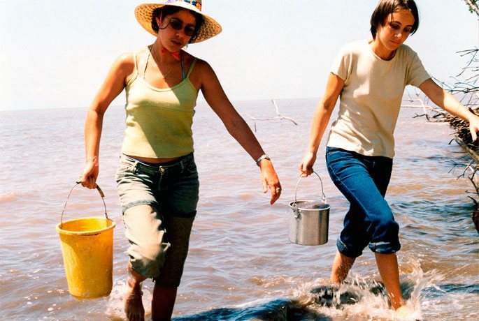 María Victoria Portelles, De norte a sur (y de sur a norte)